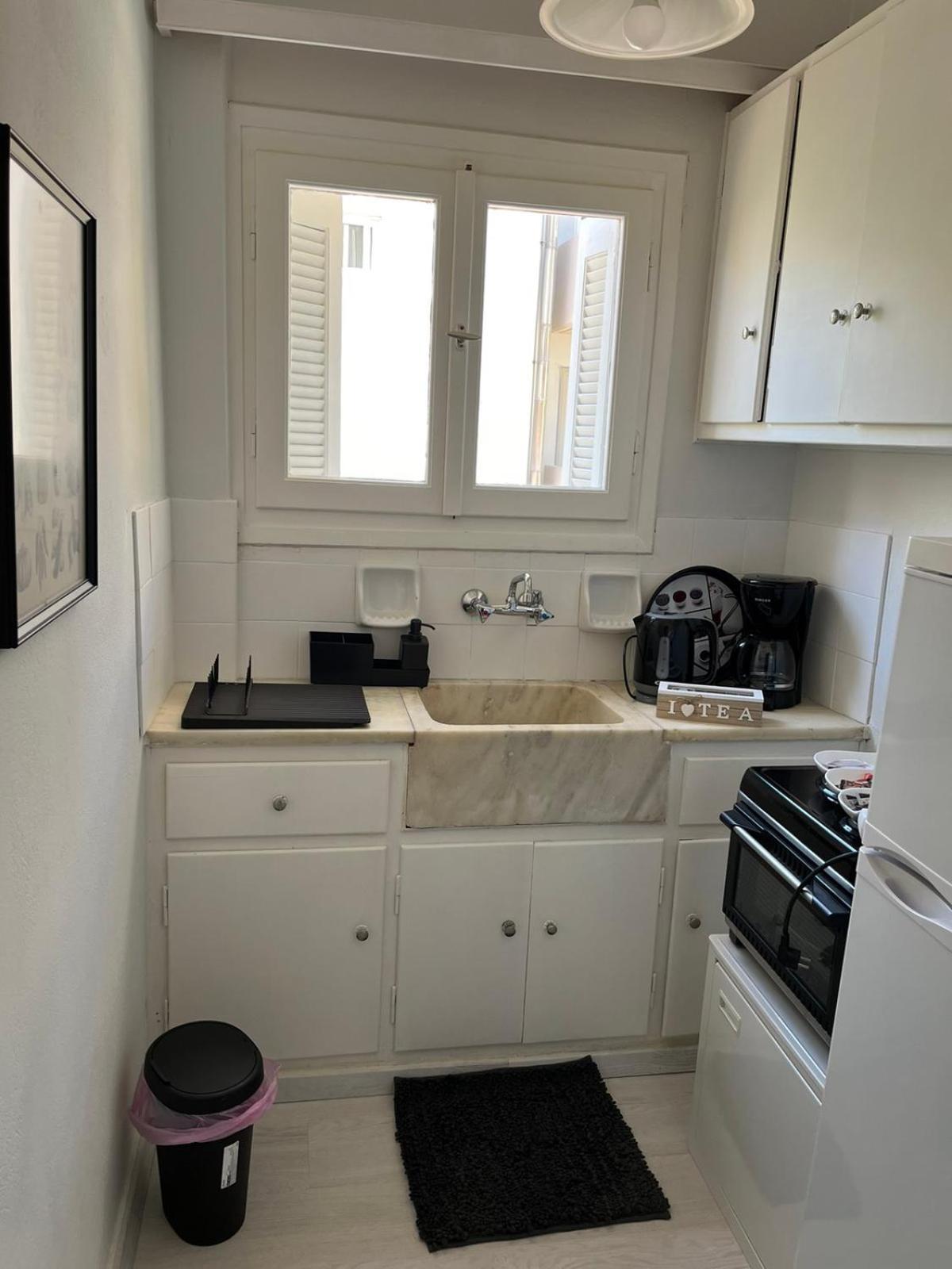 Sea View Apartments Near Athens Airport อาร์เตมีดา ภายนอก รูปภาพ