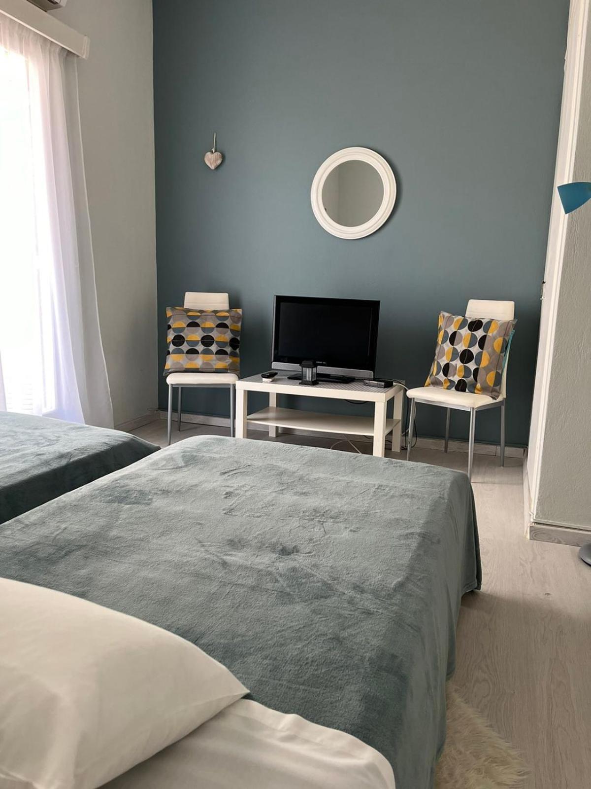 Sea View Apartments Near Athens Airport อาร์เตมีดา ภายนอก รูปภาพ